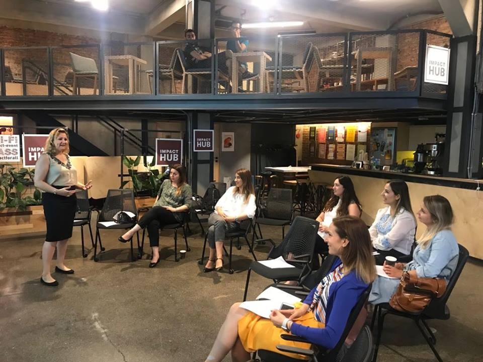 35659853_1900499689996695_8741424616880209920_n